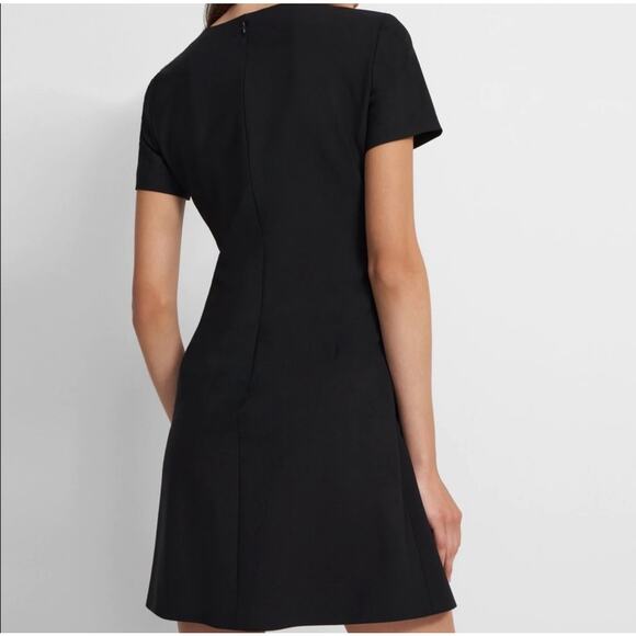 Theory Jatinn Modern Crepe Short Sleeve Dress, Size 6 - Picture 2 of 7